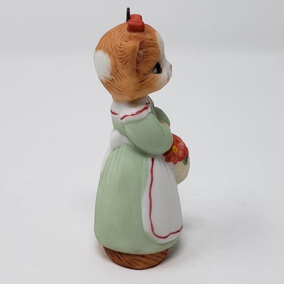 1989 Hallmark Christmas Kitty #1 Keepsake Fine Porcelain Holiday Ornament. - Picture 6 of 7